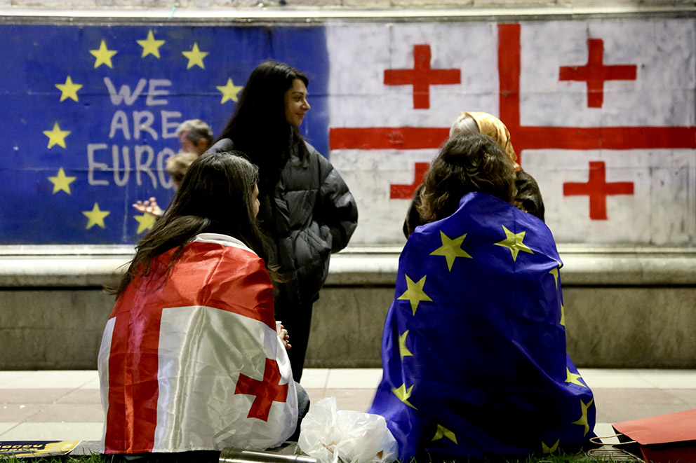 La-protesta-di-Tbilisi-per-chiedere-nuove-elezioni