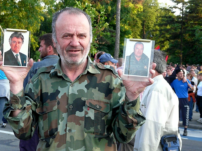 Manifestante-di-Bratunac