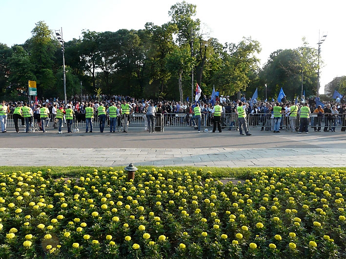 Manifestanti-a-Belgrado