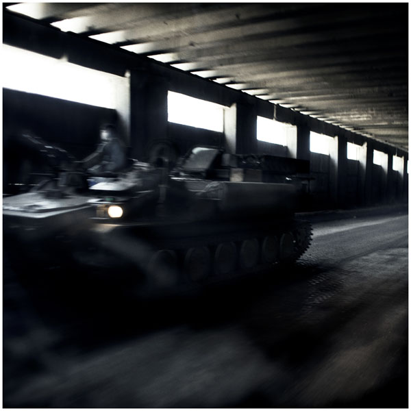Ossezia-del-Sud-agosto-2008-Carro-armato-russo-nella-galleria-Roki-l-unica-via-che-unisce-l-Ossezia-del-nord-dall-Ossezia-del-sud-1