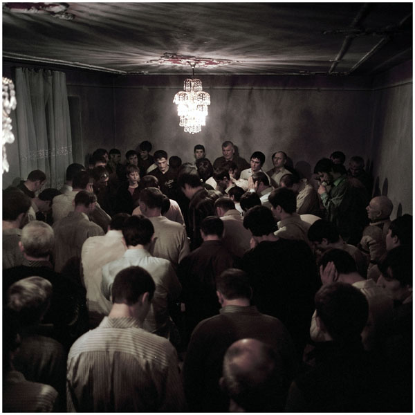 Repubblica-Cecena-gennaio-2010-All-interno-di-una-casa-durante-la-celebrazione-del-Dhikr