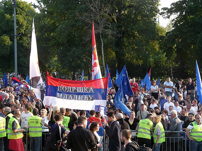 Sostenitori-di-Mladic