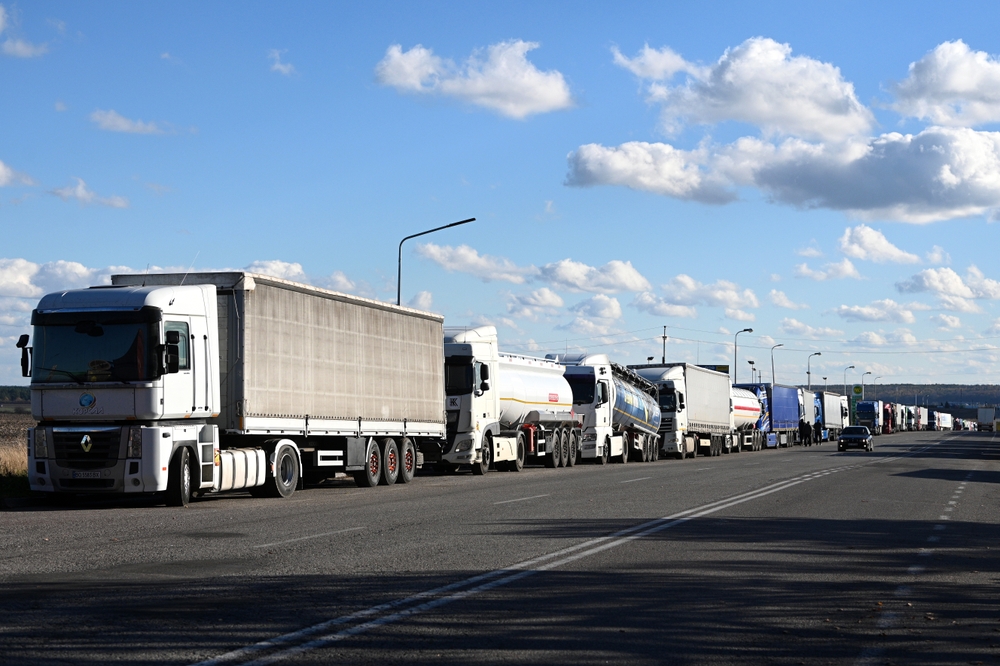 Ucraina-blocco-dei-tir-al-confine-polacco-1