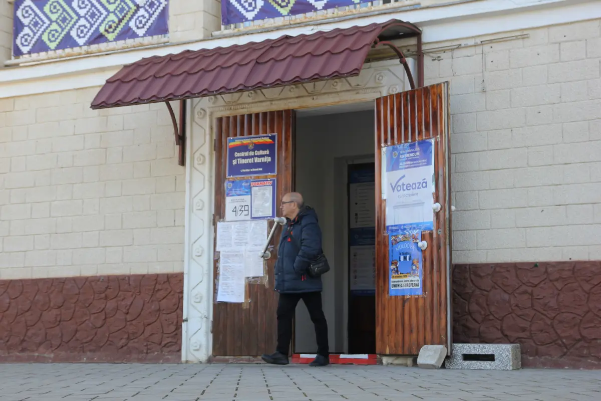 Varnita, la sede centrale del voto alla Dom Kultury (Foto F. Brusa)