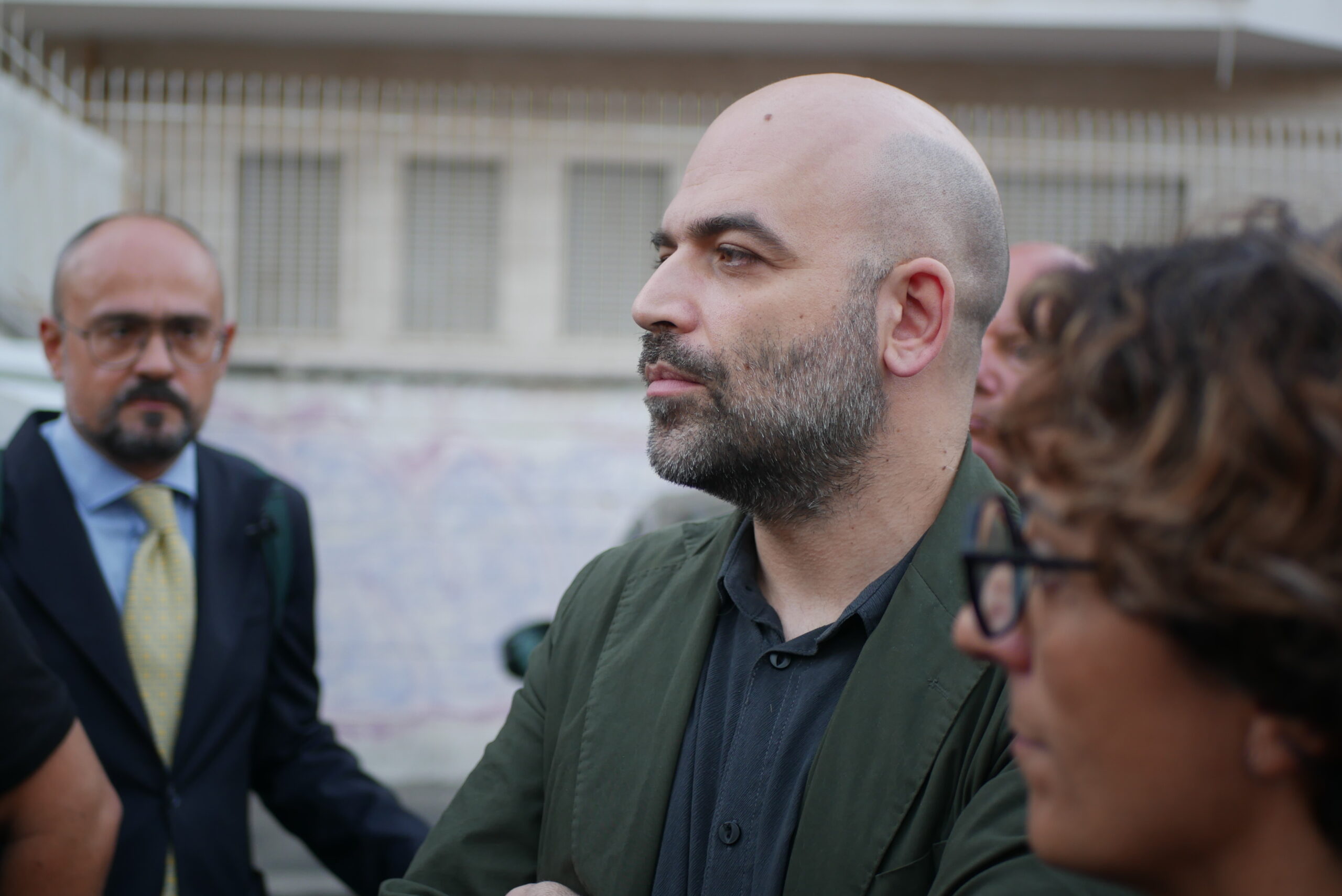 Italia-la-condanna-di-Roberto-Saviano-un-duro-colpo-alla-liberta-di-espressione