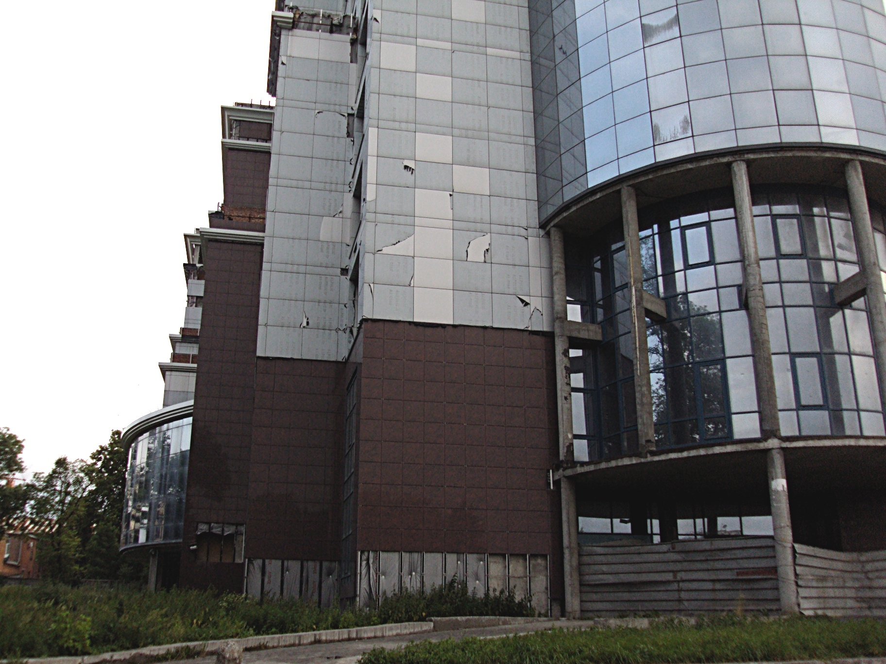 L-Hotel-Moskva-costruito-e-mai-aperto-2