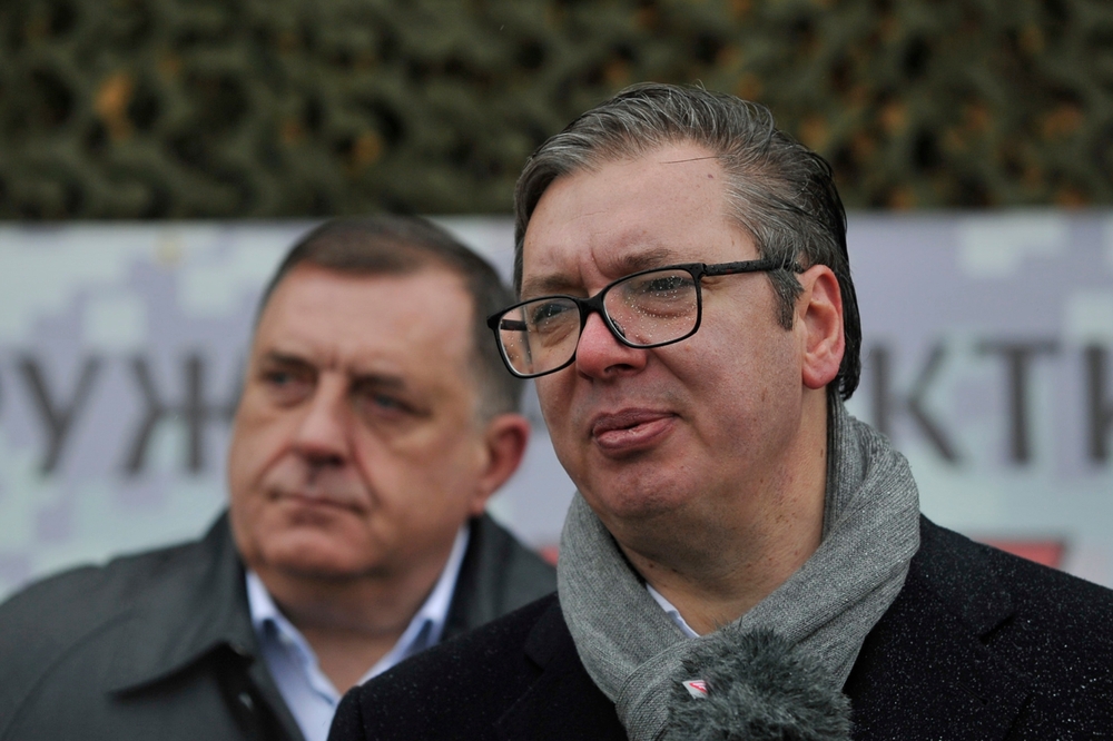 Srbija-Let-izmedu-dve-stolice