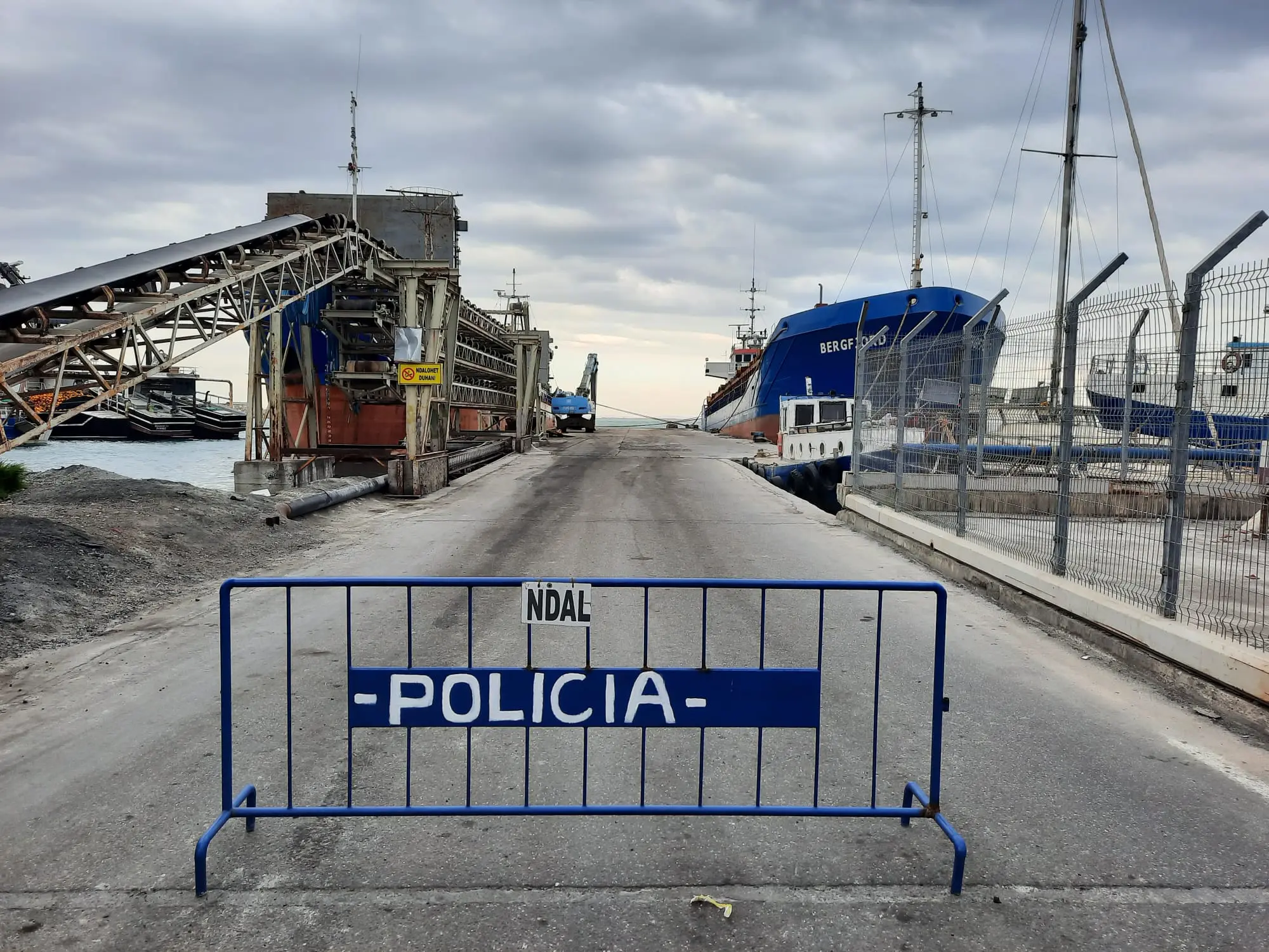 Pristanište u luci Shëngjin (foto G. Vale)