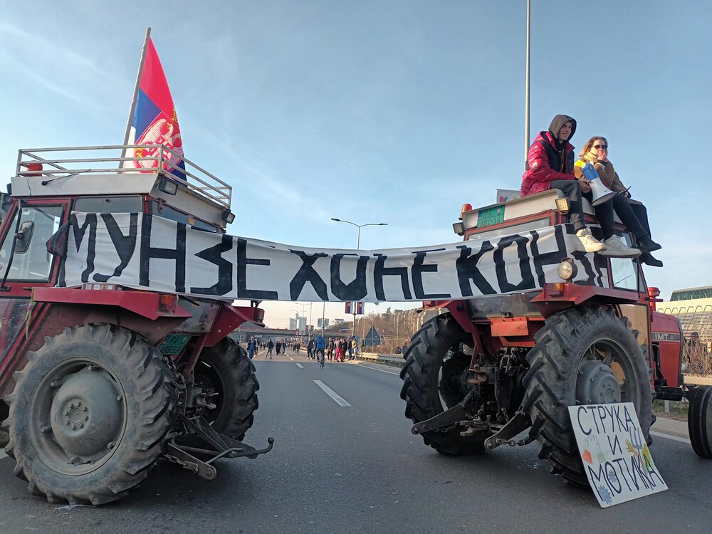 Proteste-in-Serbia-Sta-succedendo-qualcosa