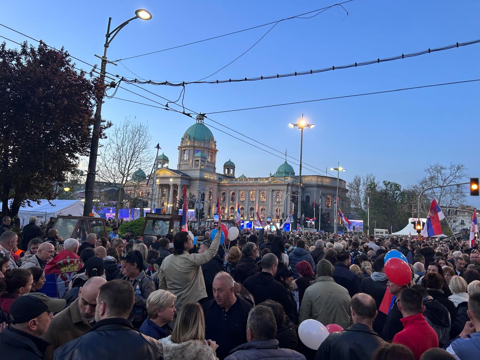 Serbia-Vucic-reagisce-gli-studenti-rispondono