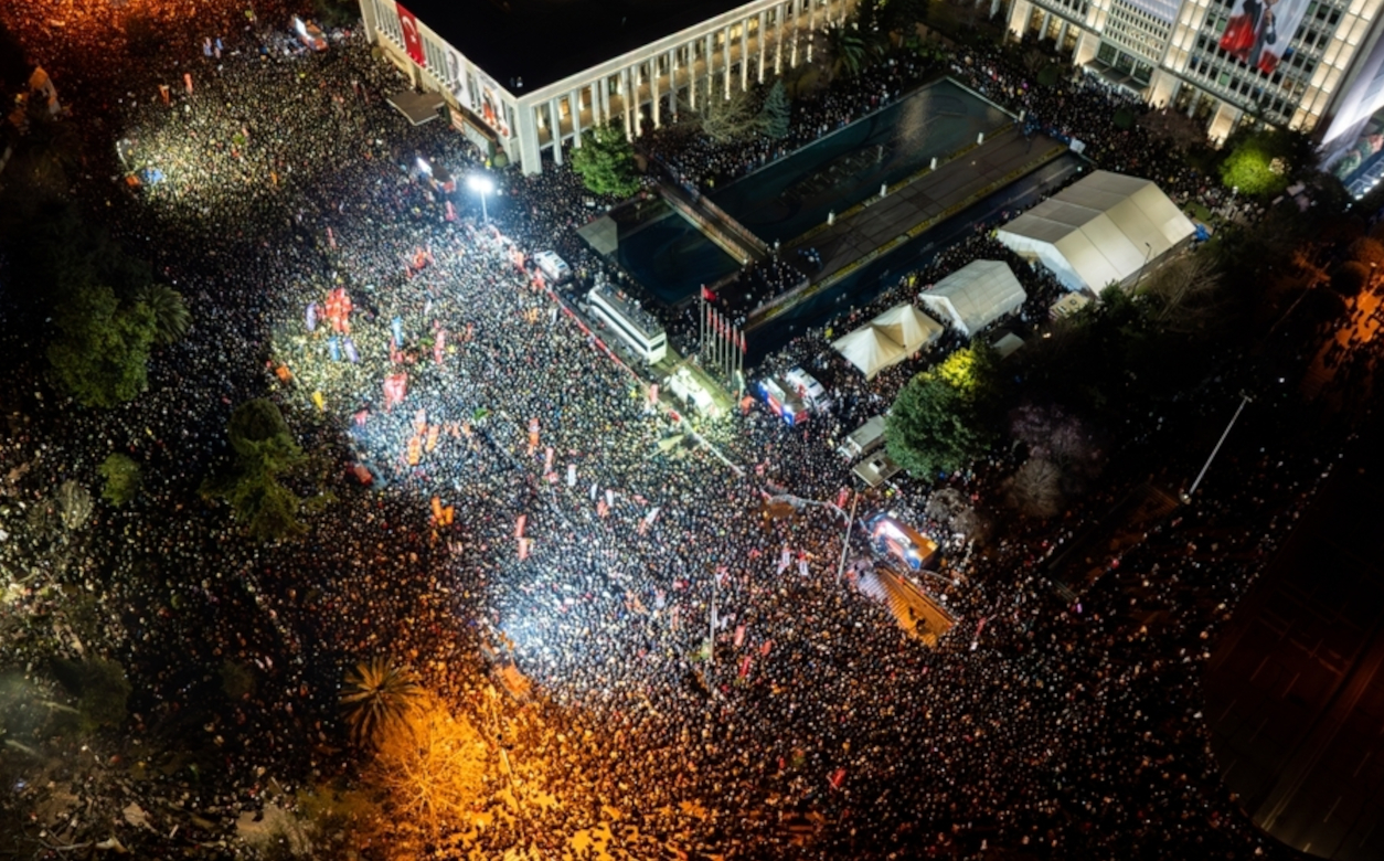 Turchia-la-lenta-parabola-discendente-di-Erdogan