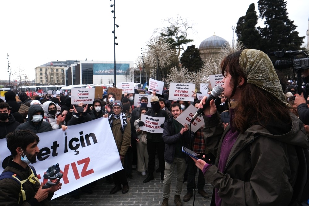Turchia-la-voce-degli-studenti-in-piazza