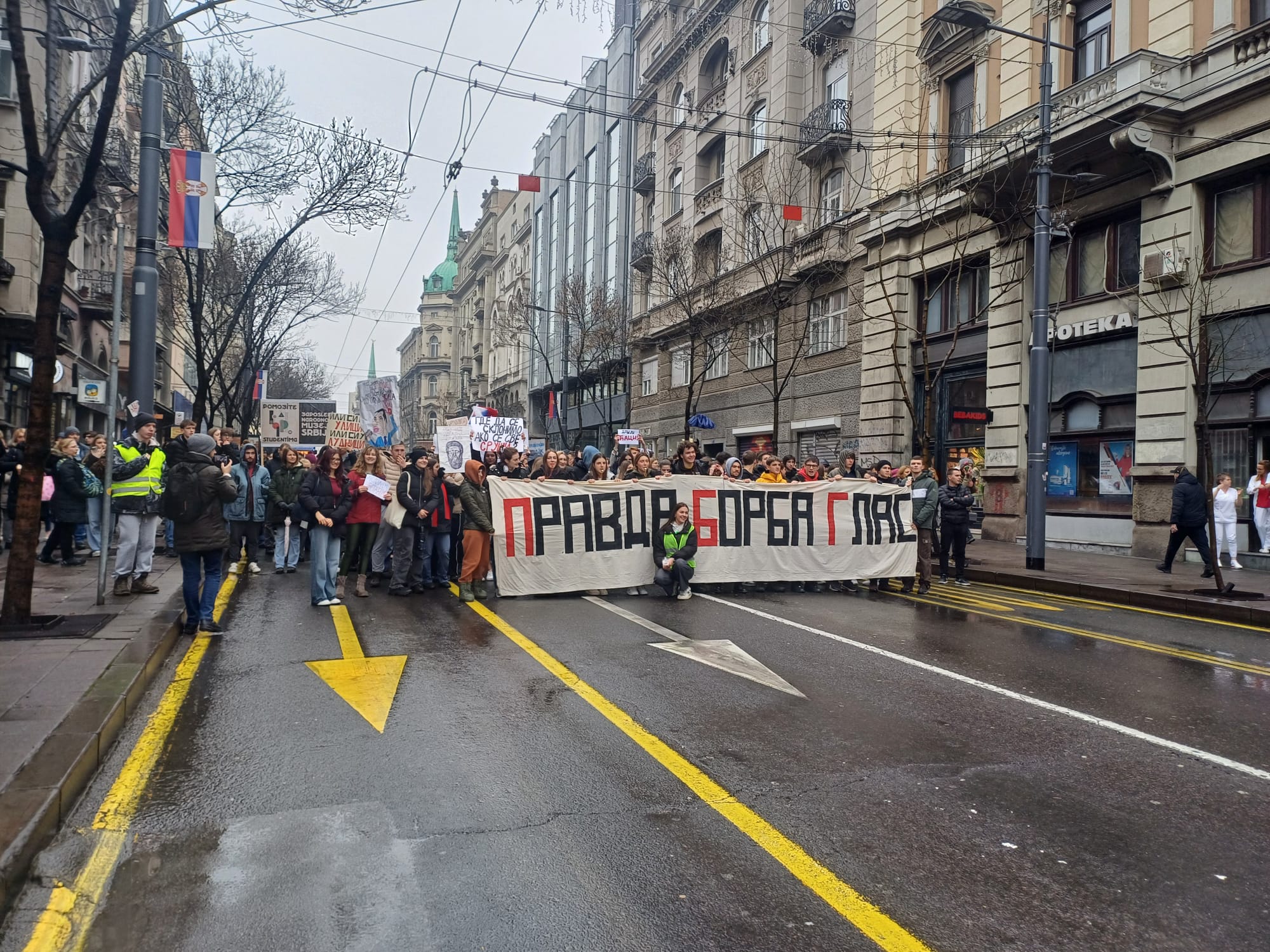 Durante le proteste studentesche in Serbia, gennaio 2025 (foto D. Nenadić)