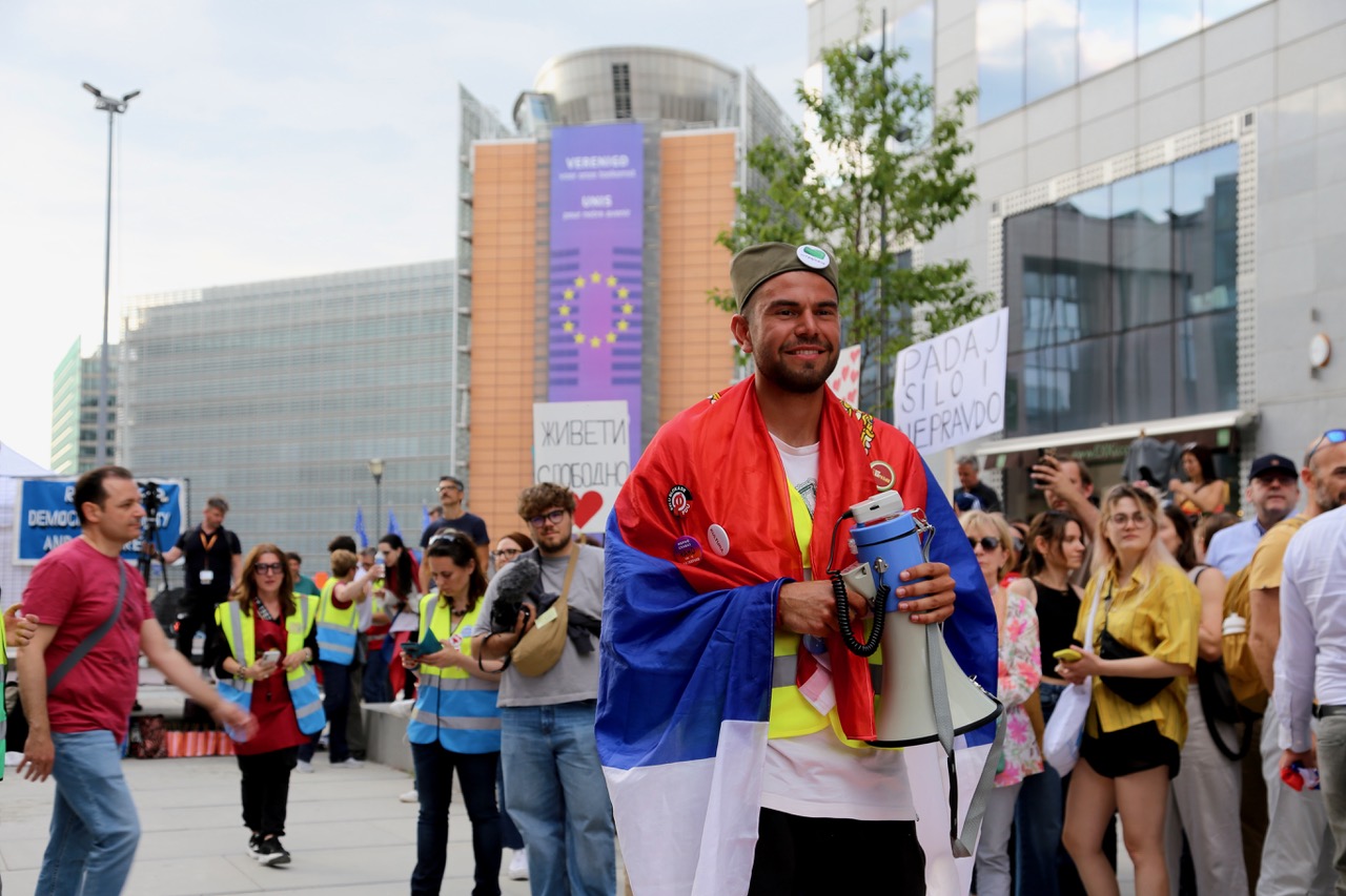 L'arrivo degli studenti serbi a Bruxelles (foto F. Baccini)
