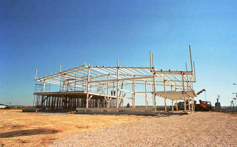 Cantiere della Lukoil (foto F. Brusa) Cantiere della Lukoil (foto F. Brusa)