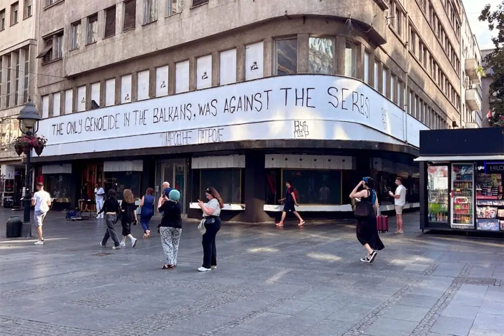 Srebrenica-la-Serbia-nega-il-genocidio