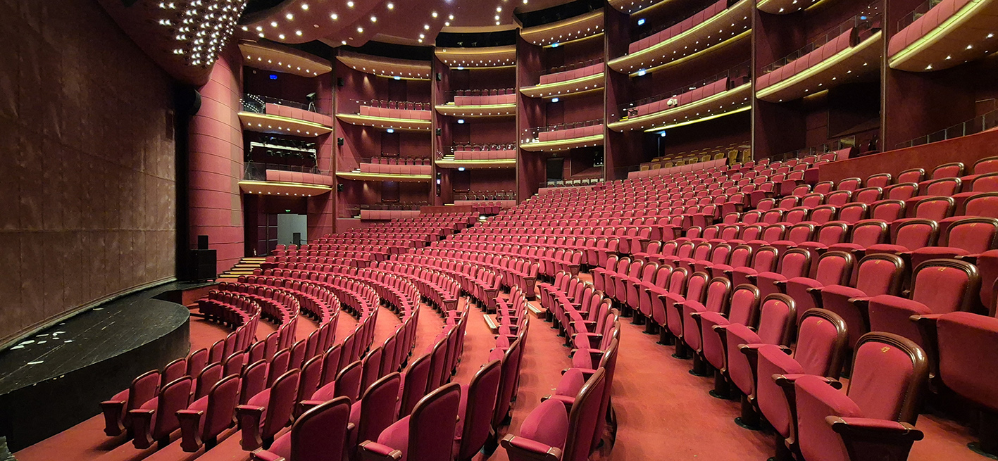 Una delle sale del Teatro Nazionale di Bucarest - Foto O. Dumbrava