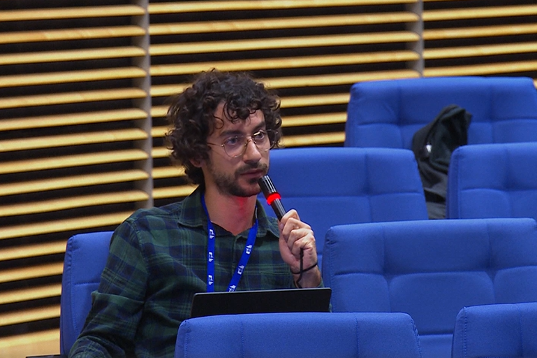 Journalist Gabriele Nunziati during the press conference with the European Commission's spokesperson