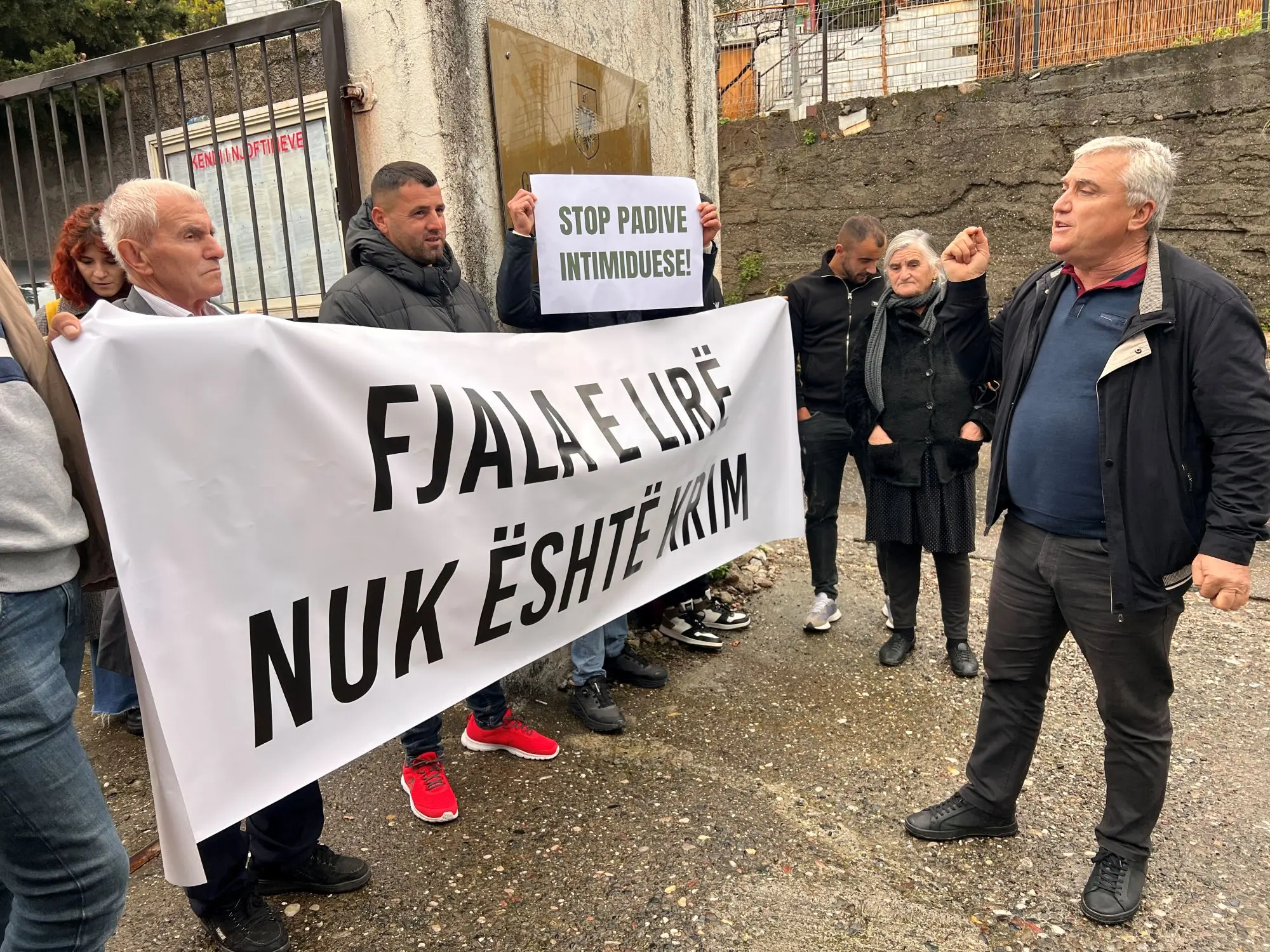 During the protests in Albania - Foto E. Kryeziu