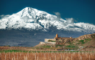 Il monastero di Khor Virap in Armenia. Sullo sfondo il monte Ararat © Tiko Aramyan / Shutterstock