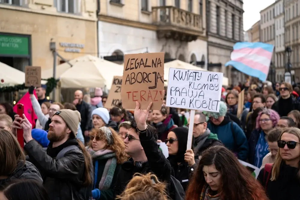 Manifestazione femminista a Cracovia, Polonia © Longfin Media / Shutterstock