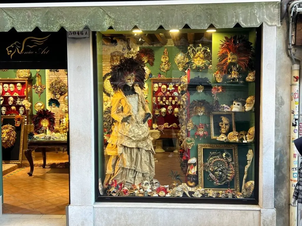 Il negozio a Venezia. Foto: Venice Art Mask Factory