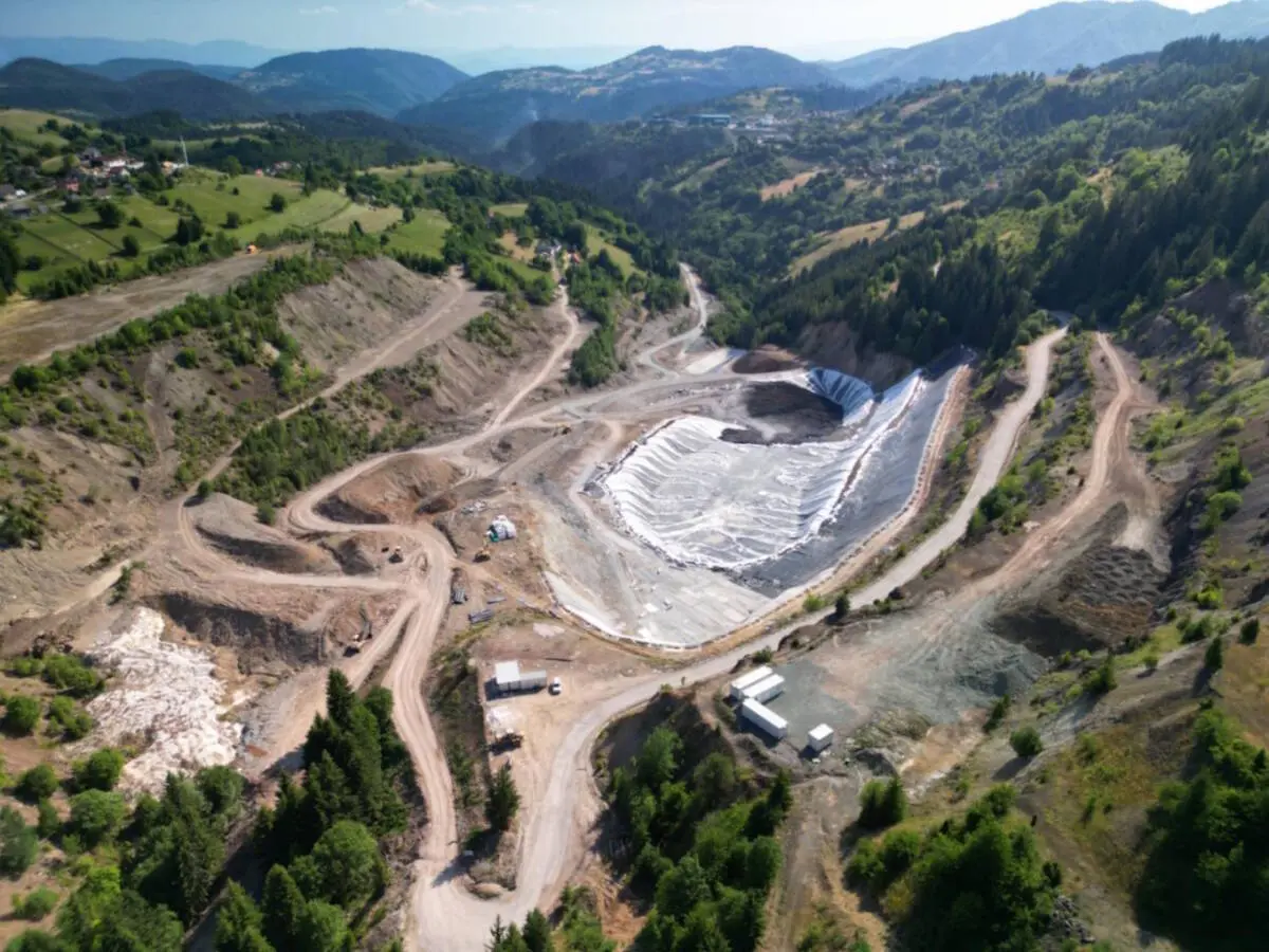 Discarica di scarti minerari a Pržići, BiH - Foto Robert Oroz