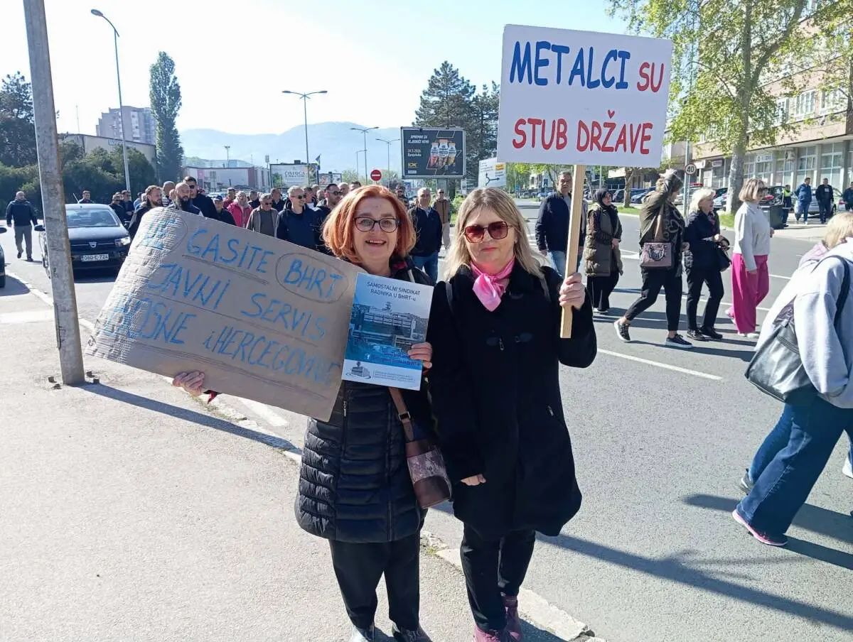 Rappresentanti del sindacato BHRT a Zenica (BiH) il Primo maggio - Foto S. Mlađenović Stević