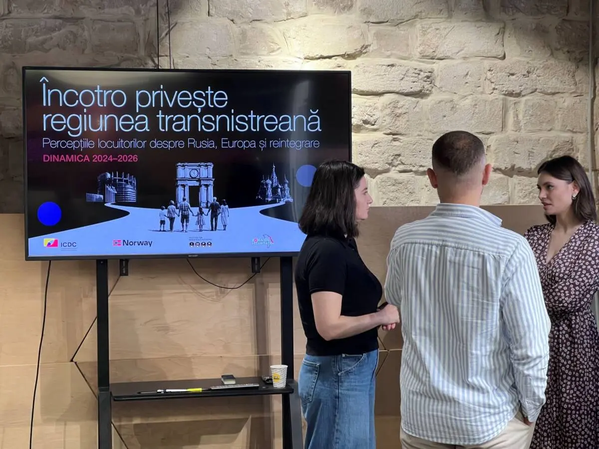Durante la presentazione del sondaggio - Foto G.M. Moisé