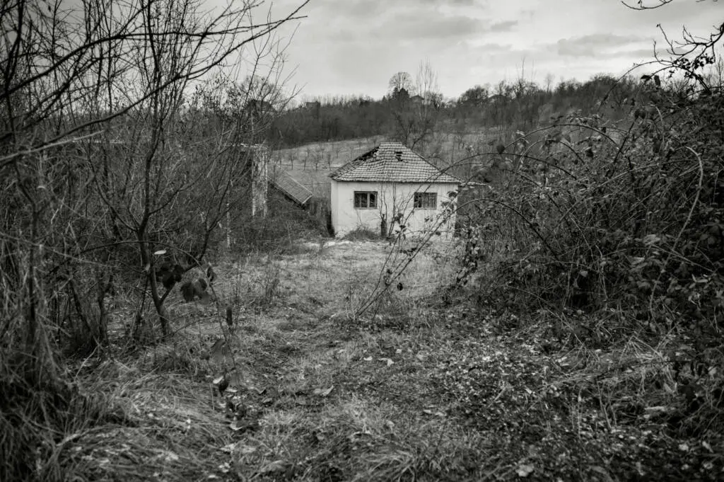 Rovine della casa di famiglia di Zijo Ribić - foto Andrea Rizza Goldstein