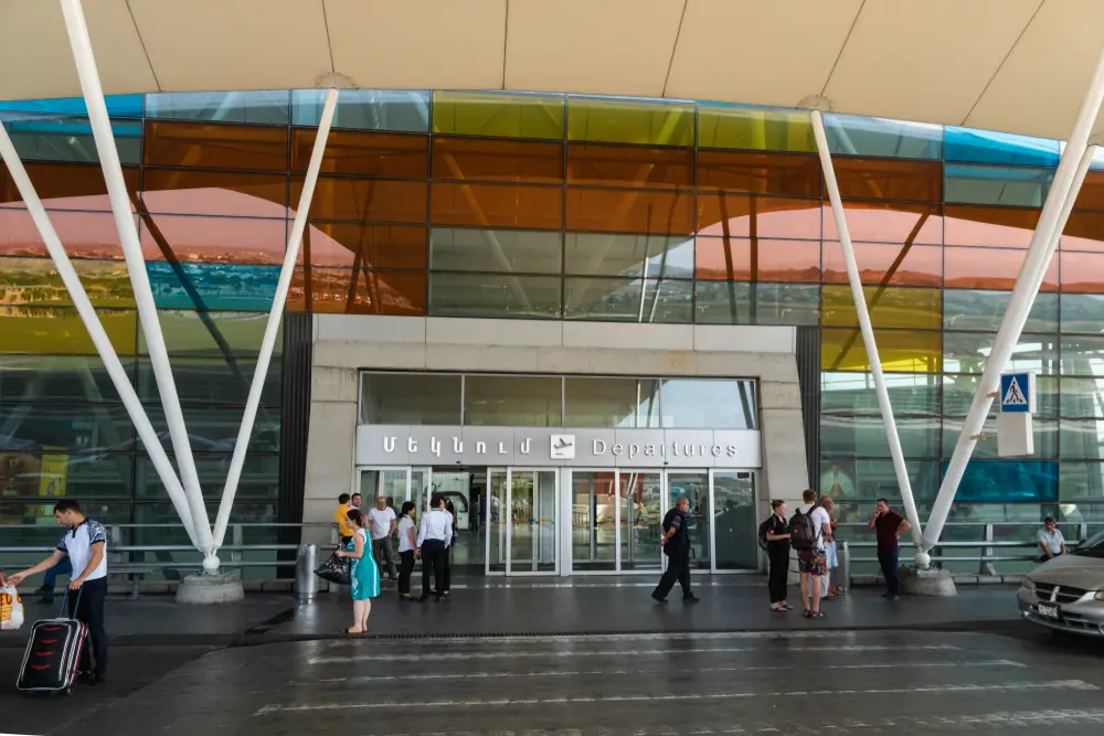 Aeroporto Internazionale di Yerevan Zvartnots © Marius Karp/Shutterstock