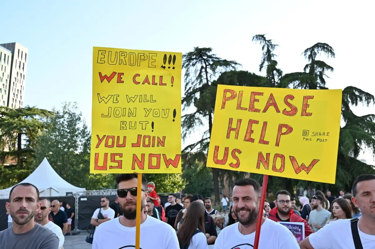 Proteste a Tirana ยฉ Citizens.al