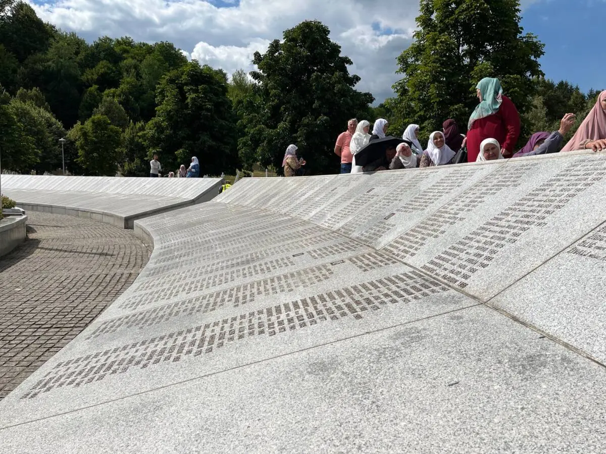 I nomi delle vittime, Memoriale di Potočari Srebrenica - foto N.Corritore