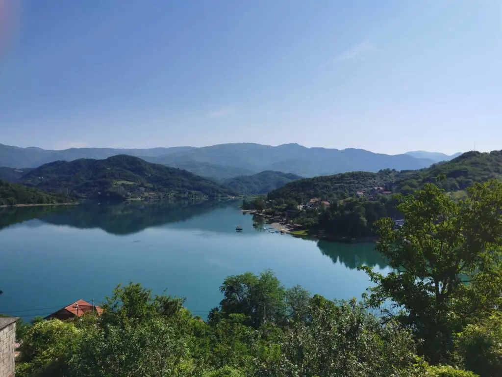 Il lago di Jablanica. Foto: Saša Leković