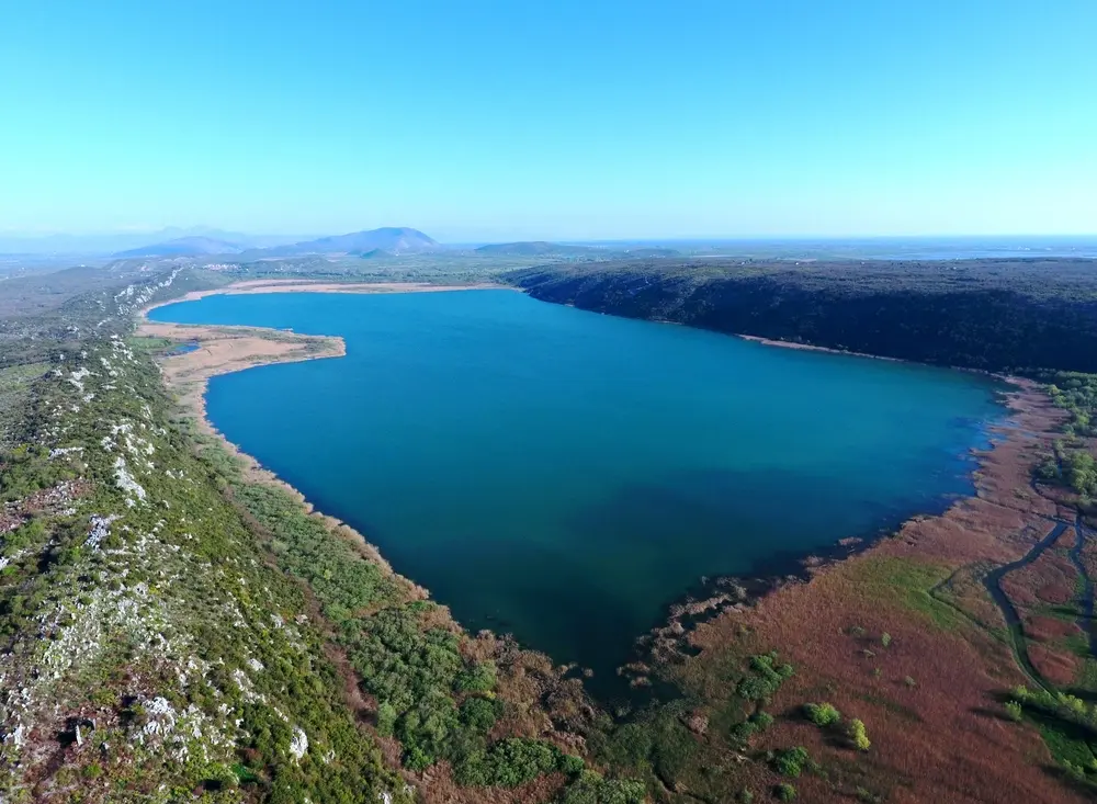 Šasko jezero, Montenegro © rkmediame/Shutterstock