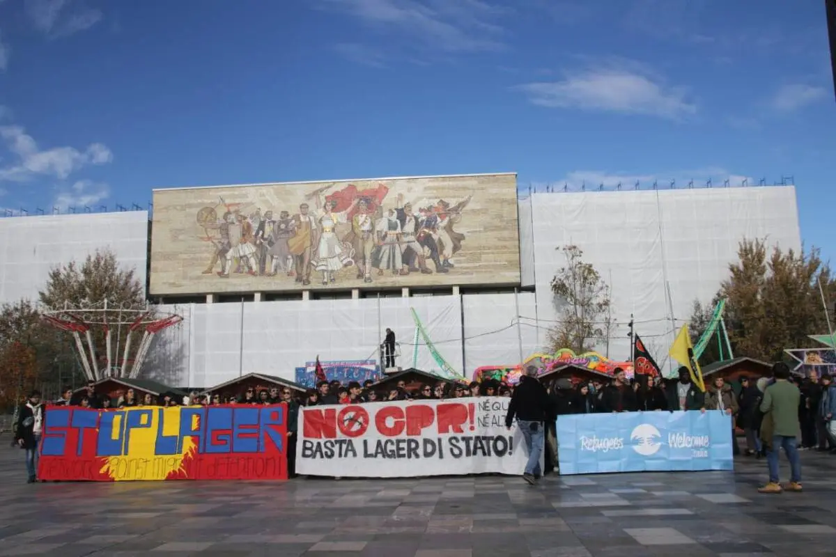 Tirana, protest against CPRs (Repatriation Detention Centres) © for Nyje.al, Ronald Qema