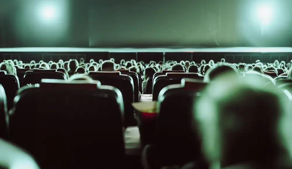 Sala cinematografica © Jakub Zerdzicki/Shutterstock