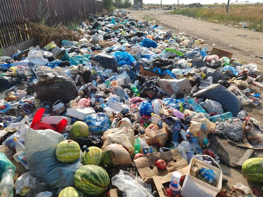 Bulgaria-Malo Konare-rifiuti-foto ©Piergiorgio Pescali