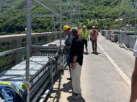 Lavoratori sul ponte sul fiume Tara, Montenegro - Foto I.M. Velasco