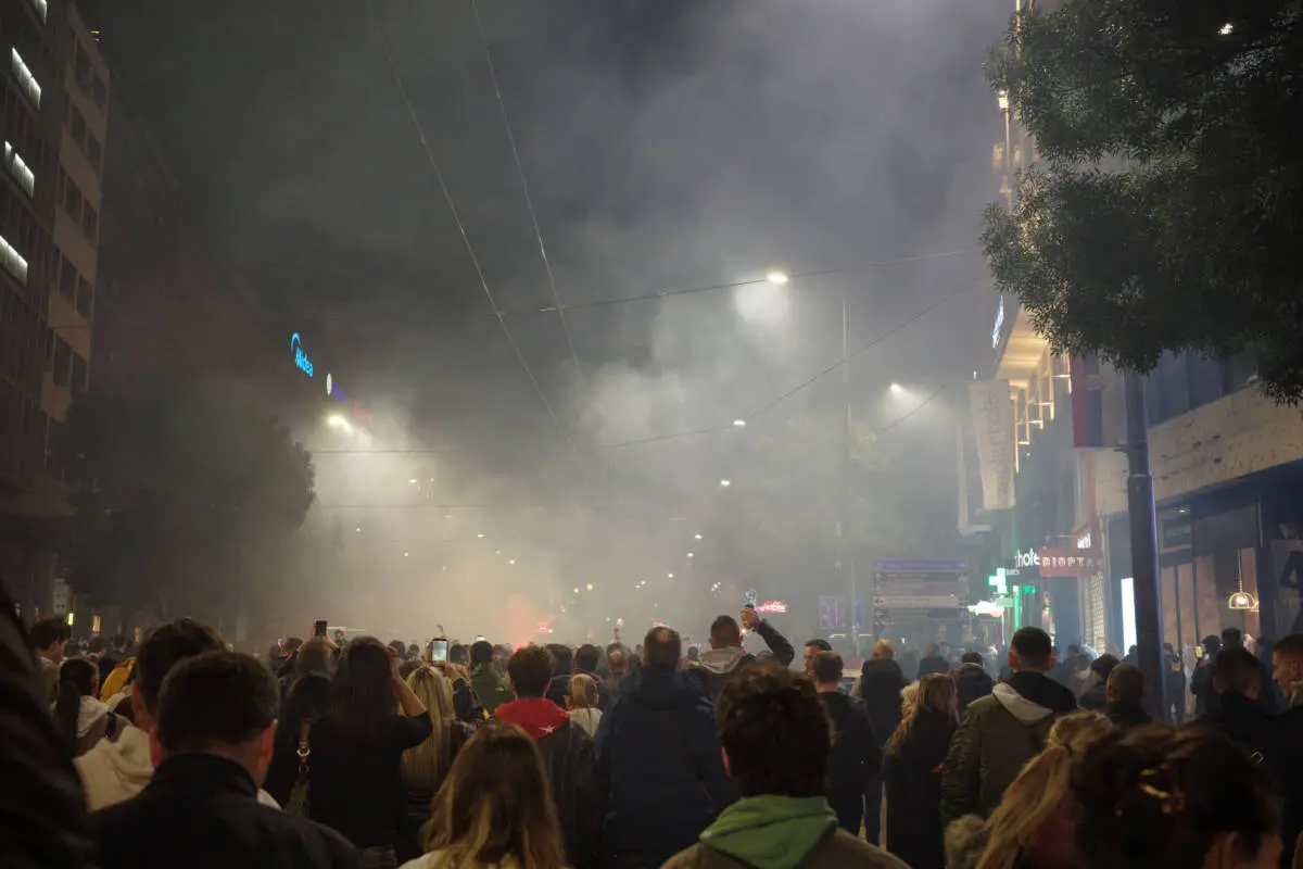 Le festa a Belgrado dopo la vittoria degli studenti alle elezioni parlamentari anticipate del 25 ottobre 2026. Foto: Andrea Lazzaroni Le festa a Belgrado dopo la vittoria degli studenti alle elezioni parlamentari anticipate del 25 ottobre 2026. Foto: Andrea Lazzaroni