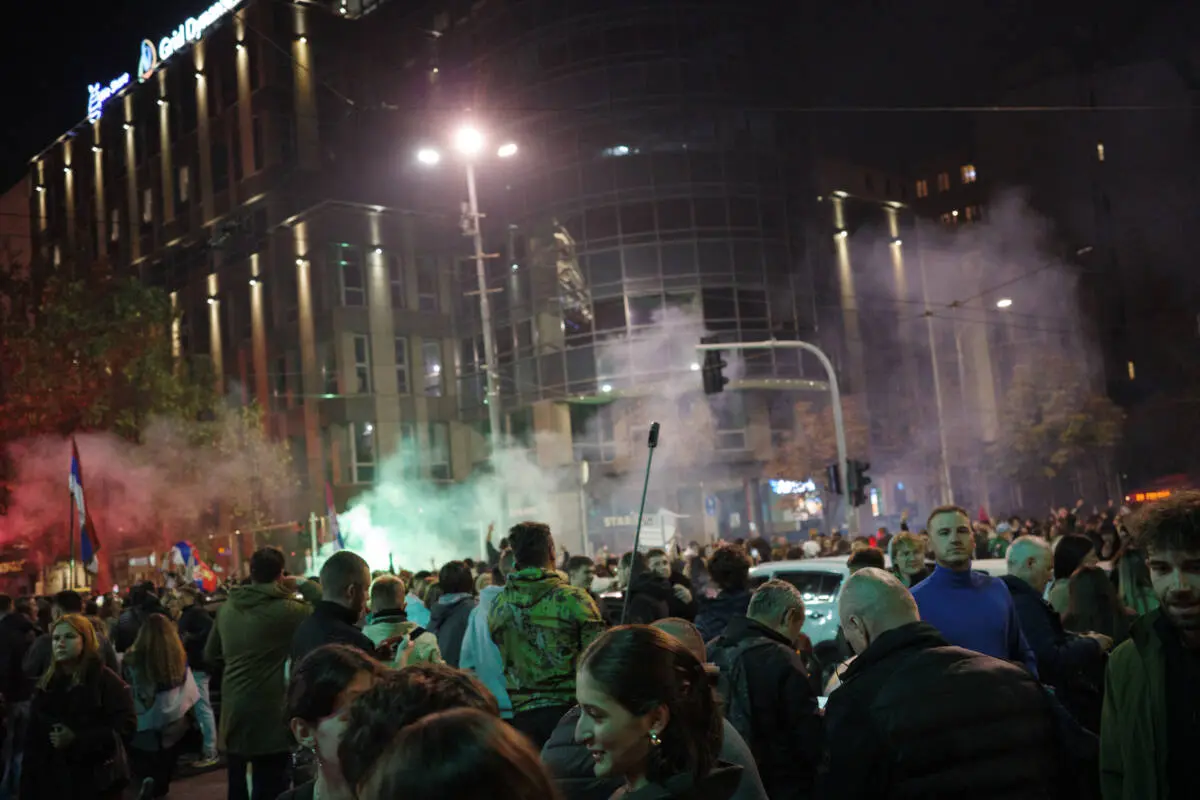 Le festa a Belgrado dopo la vittoria degli studenti alle elezioni parlamentari anticipate del 25 ottobre 2026. Foto: Andrea Lazzaroni Le festa a Belgrado dopo la vittoria degli studenti alle elezioni parlamentari anticipate del 25 ottobre 2026. Foto: Andrea Lazzaroni