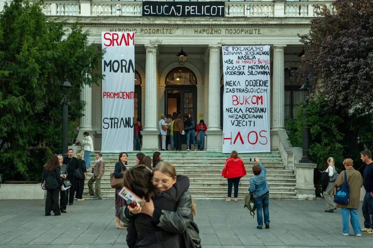 Teatro Nazionale di Sarajevo: “Slučaj Pelicot” (foto: Velija Hasanbegović)